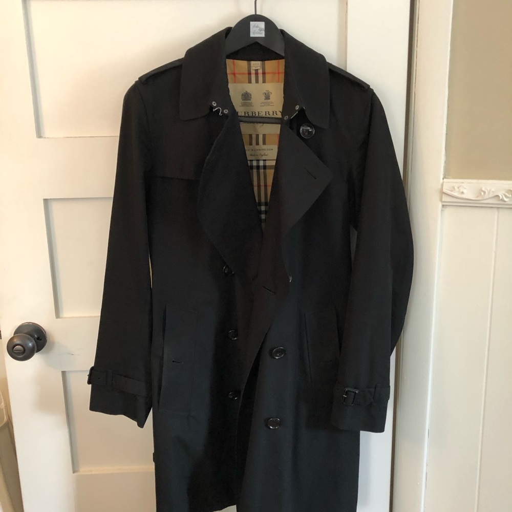 COPY - Burberry Kensington Trench Coat size 44